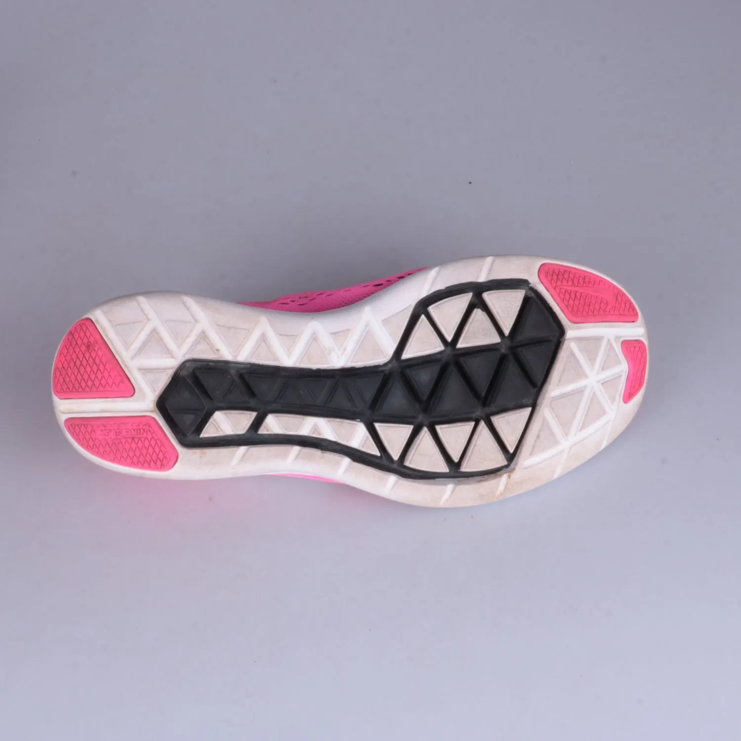 кроссовки Nike